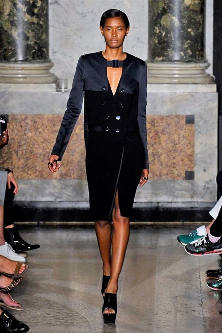 Fotoservizio/SS 2015/WOMEN/PORTS 1961/DP1/28