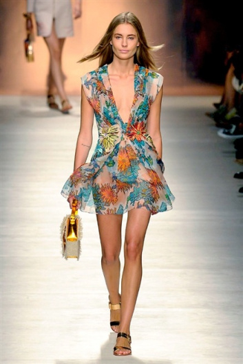 Fotoservizio/SS 2015/WOMEN/BLUMARINE/DP1/8