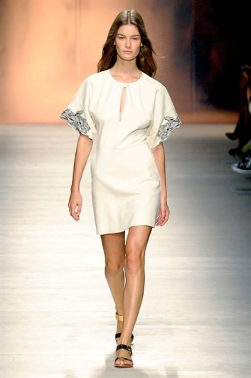 Fotoservizio/SS 2015/WOMEN/BLUMARINE/DP1/13