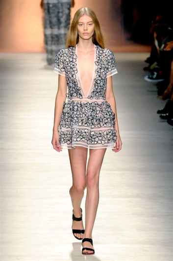 Fotoservizio/SS 2015/WOMEN/BLUMARINE/DP1/17