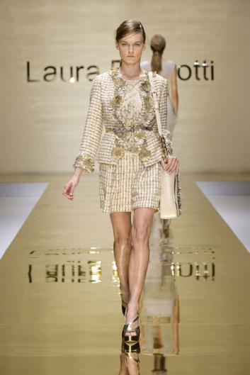 Fotoservizio/SS 2012/WOMEN/LAURA BIAGIOTTI/11