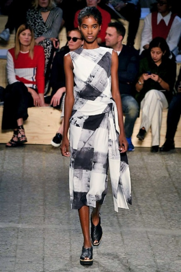 Fotoservizio/SS 2015/WOMEN/SPORTMAX/DP1/27