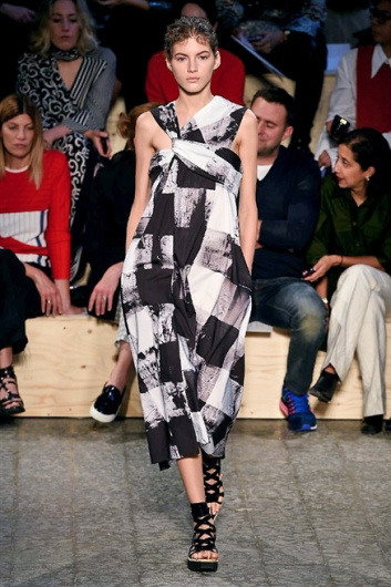 Fotoservizio/SS 2015/WOMEN/SPORTMAX/DP1/31