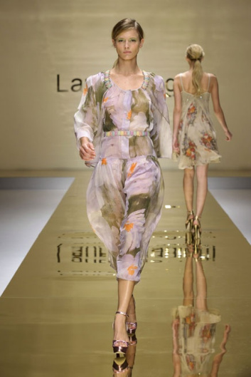 Fotoservizio/SS 2012/WOMEN/LAURA BIAGIOTTI/32