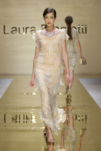 Fotoservizio/SS 2012/WOMEN/LAURA BIAGIOTTI/38