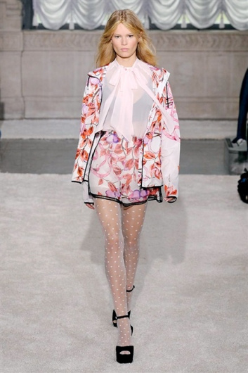 Fotoservizio/SS 2015/WOMEN/GIAMBA/DP1/8