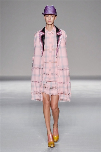 Fotoservizio/SS 2015/WOMEN/MARCO DE VINCENZO/DP1/16