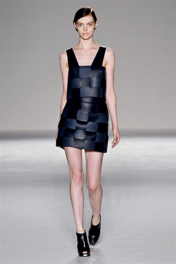 Fotoservizio/SS 2015/WOMEN/MARCO DE VINCENZO/DP1/21