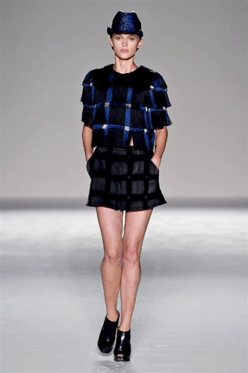 Fotoservizio/SS 2015/WOMEN/MARCO DE VINCENZO/DP1/22