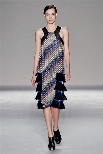 Fotoservizio/SS 2015/WOMEN/MARCO DE VINCENZO/DP1/26