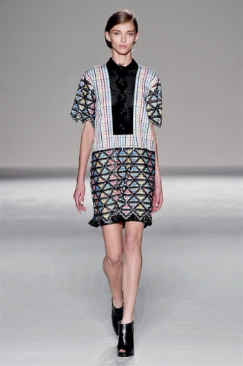 Fotoservizio/SS 2015/WOMEN/MARCO DE VINCENZO/DP1/37