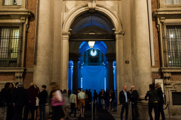 Presentazione S/S 2015 - Dondup 25