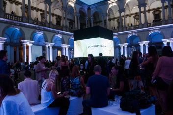 Presentazione S/S 2015 - Dondup 100