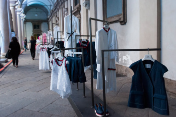 Presentazione S/S 2015 - Dondup 41