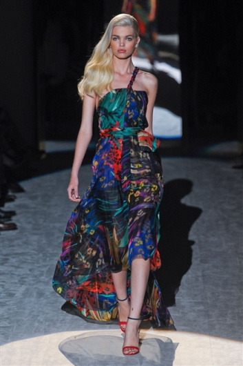 Fotoservizio/SS 2012/WOMEN/SALVATORE FERRAGAMO/4