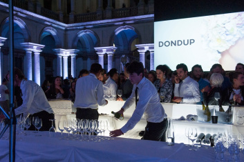 Presentazione S/S 2015 - Dondup 139