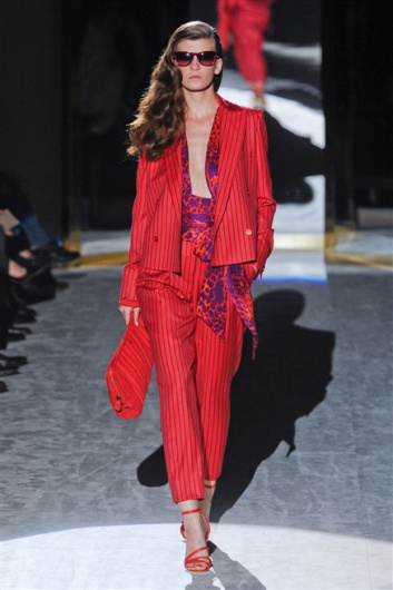 Fotoservizio/SS 2012/WOMEN/SALVATORE FERRAGAMO/10