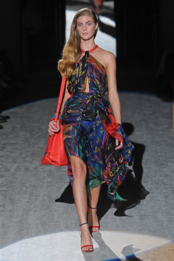 Fotoservizio/SS 2012/WOMEN/SALVATORE FERRAGAMO/14