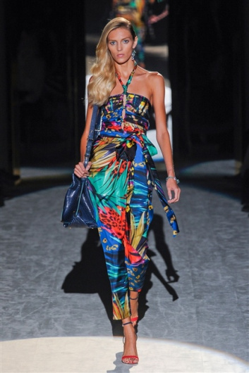 Fotoservizio/SS 2012/WOMEN/SALVATORE FERRAGAMO/7