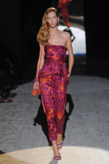 Fotoservizio/SS 2012/WOMEN/SALVATORE FERRAGAMO/19