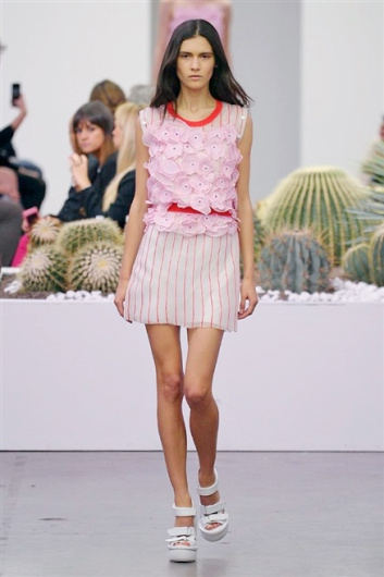 Fotoservizio/SS 2015/WOMEN/ICEBERG/DP1/23