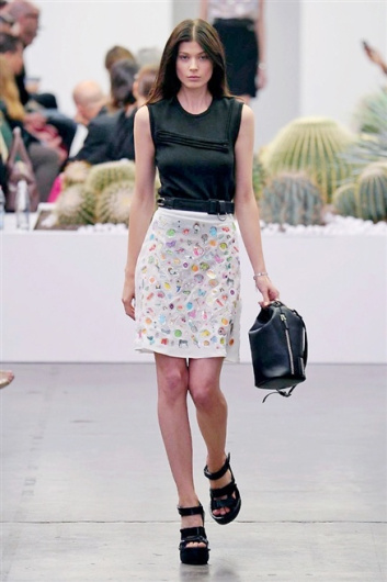 Fotoservizio/SS 2015/WOMEN/ICEBERG/DP1/31