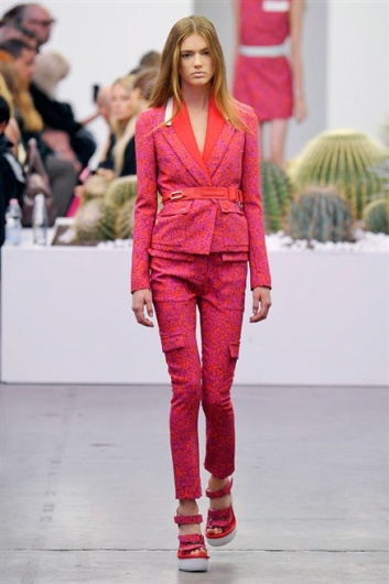 Fotoservizio/SS 2015/WOMEN/ICEBERG/DP1/5