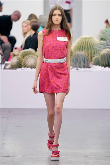 Fotoservizio/SS 2015/WOMEN/ICEBERG/DP1/6