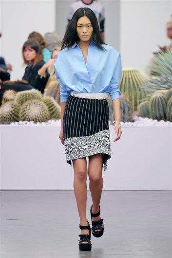 Fotoservizio/SS 2015/WOMEN/ICEBERG/DP1/14