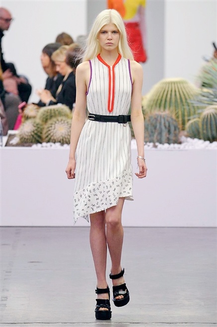 Fotoservizio/SS 2015/WOMEN/ICEBERG/DP1/21
