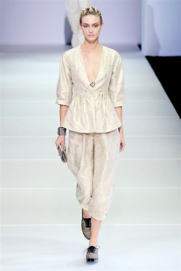Fotoservizio/SS 2015/WOMEN/GIORGIO ARMANI/DP1/9
