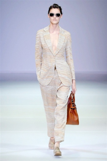 Fotoservizio/SS 2015/WOMEN/GIORGIO ARMANI/DP1/10