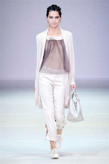 Fotoservizio/SS 2015/WOMEN/GIORGIO ARMANI/DP1/17