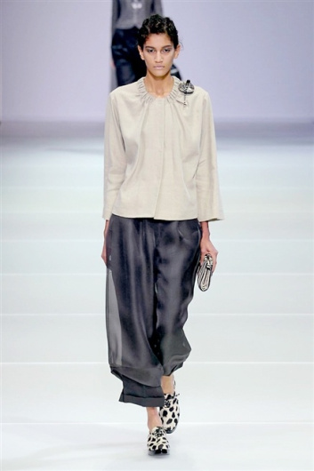 Fotoservizio/SS 2015/WOMEN/GIORGIO ARMANI/DP1/41