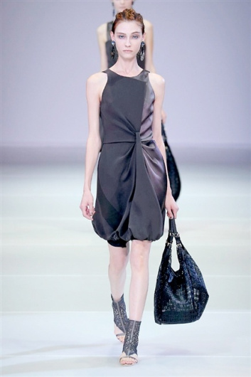 Fotoservizio/SS 2015/WOMEN/GIORGIO ARMANI/DP1/44