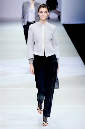 Fotoservizio/SS 2015/WOMEN/GIORGIO ARMANI/DP1/47