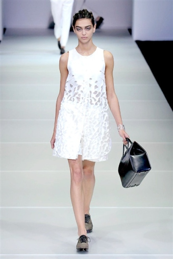 Fotoservizio/SS 2015/WOMEN/GIORGIO ARMANI/DP1/57