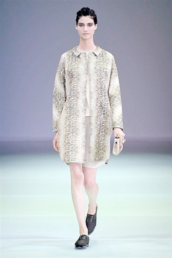 Fotoservizio/SS 2015/WOMEN/GIORGIO ARMANI/DP1/0