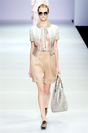 Fotoservizio/SS 2015/WOMEN/GIORGIO ARMANI/DP1/8