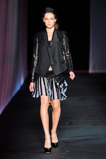 Fotoservizio/SS 2012/WOMEN/ROBERTO CAVALLI/6