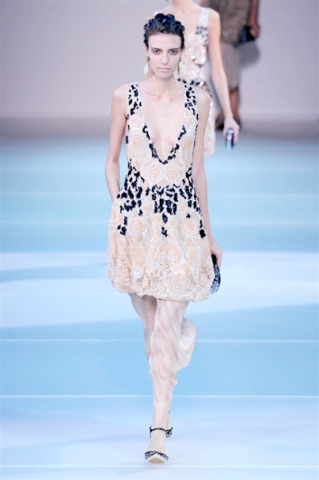 Fotoservizio/SS 2015/WOMEN/GIORGIO ARMANI/DP1/79