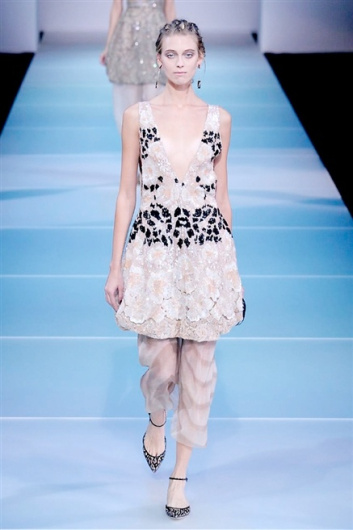 Fotoservizio/SS 2015/WOMEN/GIORGIO ARMANI/DP1/80
