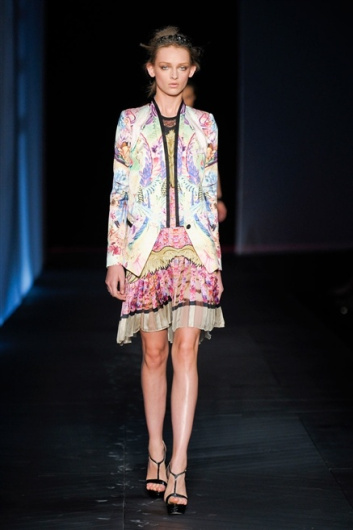 Fotoservizio/SS 2012/WOMEN/ROBERTO CAVALLI/13