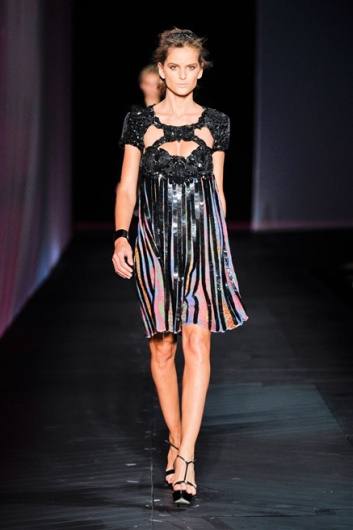 Fotoservizio/SS 2012/WOMEN/ROBERTO CAVALLI/7