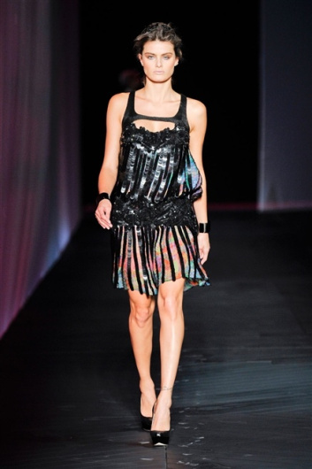 Fotoservizio/SS 2012/WOMEN/ROBERTO CAVALLI/9