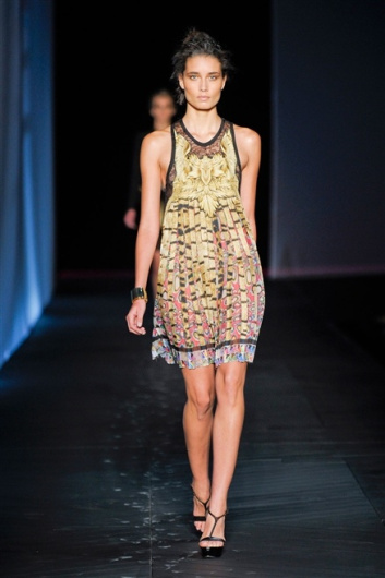Fotoservizio/SS 2012/WOMEN/ROBERTO CAVALLI/17