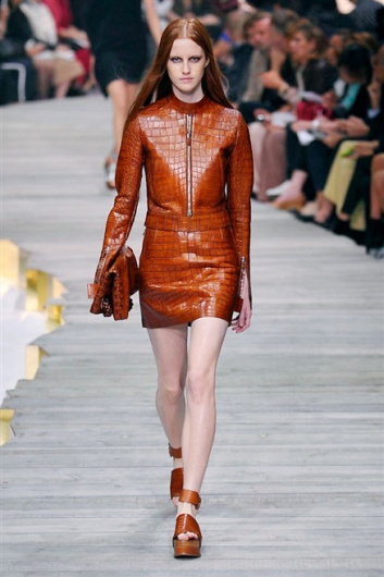 Fotoservizio/SS 2015/WOMEN/ROBERTO CAVALLI/DP1/30