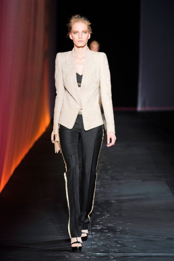 Fotoservizio/SS 2012/WOMEN/ROBERTO CAVALLI/27