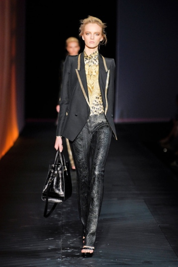 Fotoservizio/SS 2012/WOMEN/ROBERTO CAVALLI/30