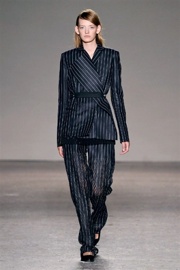 Fotoservizio/SS 2015/WOMEN/GABRIELE COLANGELO/DP1/22